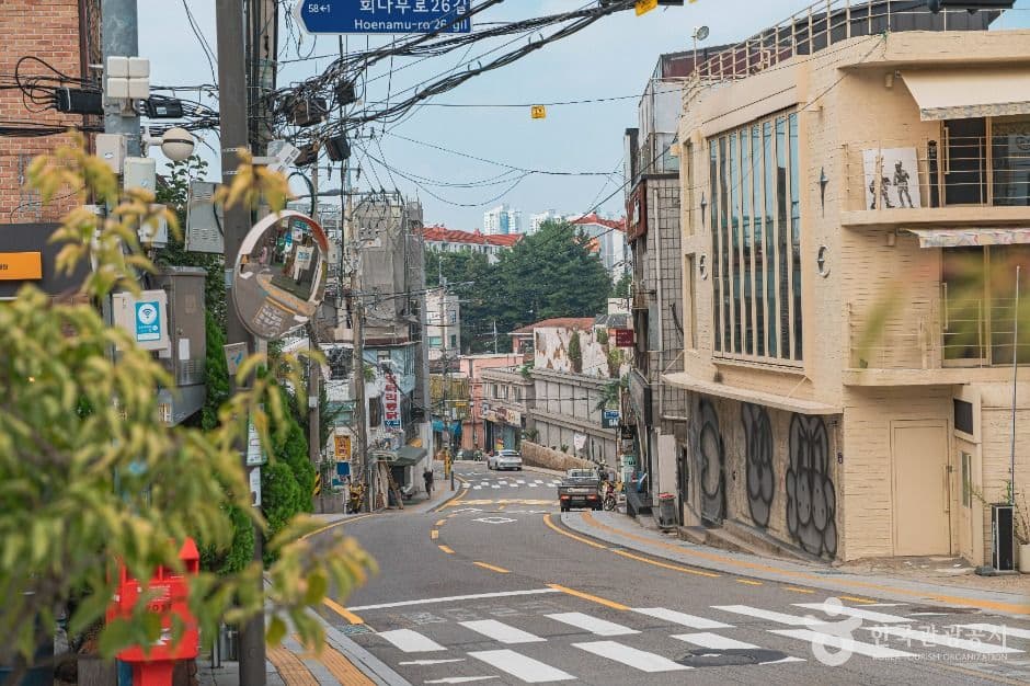Gyeongnidan-gil in Seoul